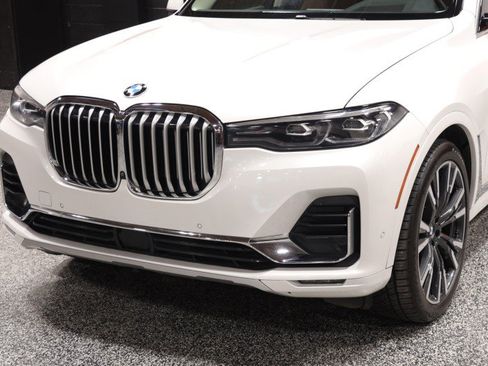 Used 2019 BMW X7 xDrive40i w/ Premium Package AWD/4WD image 13
