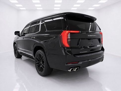 Used 2025 GMC Yukon Denali Ultimate AWD/4WD image 13