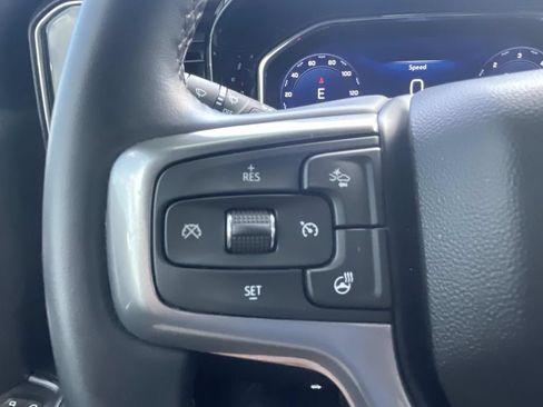 Used 2023 Chevrolet Silverado 1500 LT AWD/4WD image 17