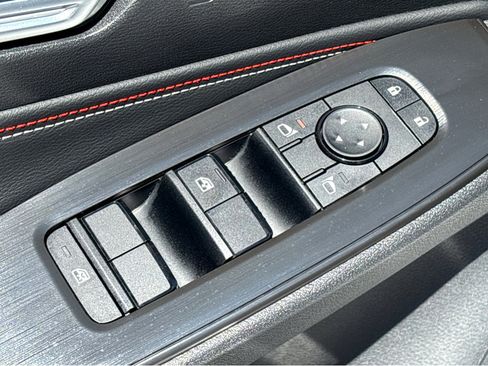 New 2026 Nissan Sentra SR w/ SR Premium Package FWD image 28