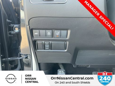 Used 2024 Nissan Armada SL w/ Captain's Chairs Package image 19