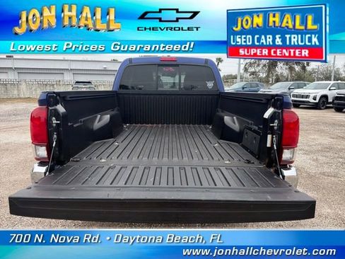 Used 2023 Toyota Tacoma SR5 image 10