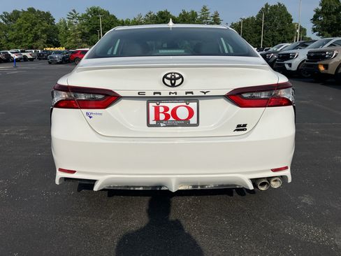 Used 2023 Toyota Camry SE w/ Cold Weather Package AWD/4WD image 5
