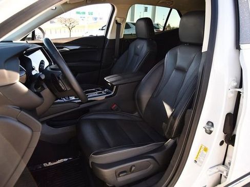 Used 2022 Buick Envision Essence w/ Technology Package I image 24