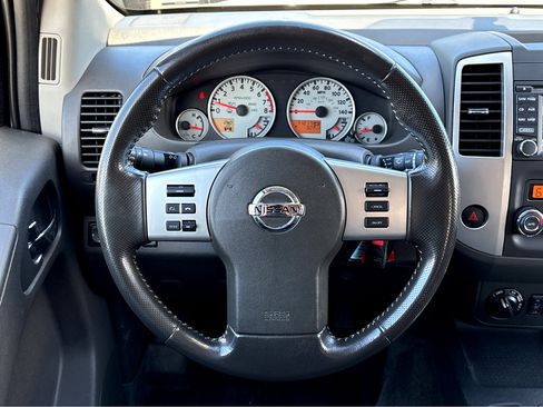 Used 2018 Nissan Frontier PRO-4X image 14