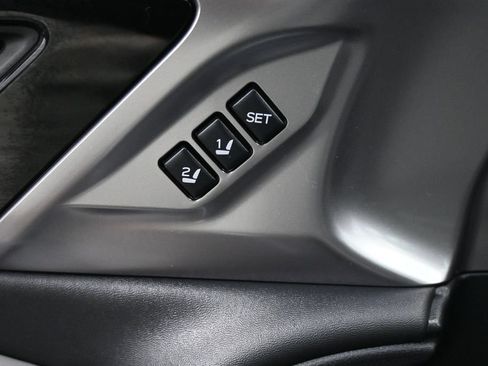 Used 2025 Subaru Outback Limited AWD/4WD image 5