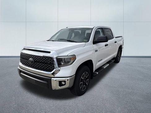 Used 2018 Toyota Tundra SR5 w/ TRD Off Road Package AWD/4WD image 3