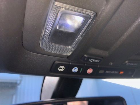 Used 2021 GMC Sierra 1500 AT4 image 16