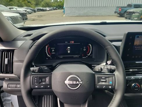 New 2026 Nissan Pathfinder SL AWD/4WD image 23