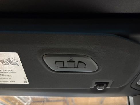 Used 2025 GMC Hummer EV 3X w/ LPO, Sport Package image 45