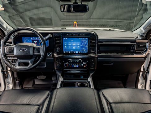 Used 2024 Ford F350 Lariat w/ Lariat Ultimate Package image 16