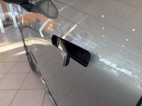 New 2026 Chevrolet Equinox EV RS image 10