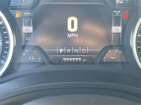 Used 2024 RAM 1500 Laramie image 12