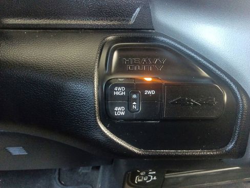 Used 2024 RAM 2500 Big Horn AWD/4WD image 28