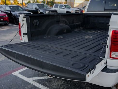 Used 2018 RAM 3500 Laramie Longhorn image 12