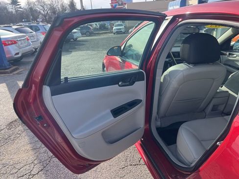 Used 2013 Chevrolet Impala LTZ image 23