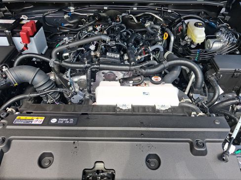 Used 2026 Toyota 4Runner SR5 AWD/4WD image 9