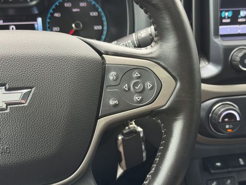 Used 2018 Chevrolet Colorado Z71 w/ Centennial Edition image 24