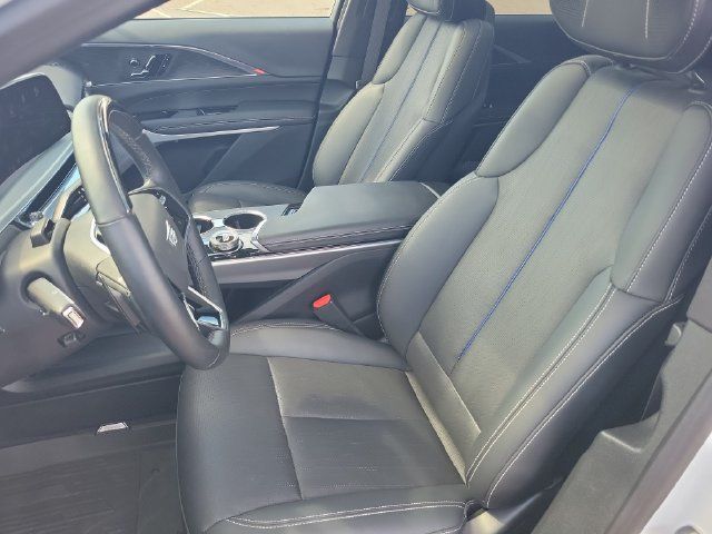 Used 2024 Cadillac Lyriq Sport w/ LPO, Floor Liner Package AWD/4WD image 5