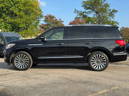 Used 2020 Lincoln Navigator Reserve w/ Luxury Package AWD/4WD image 3