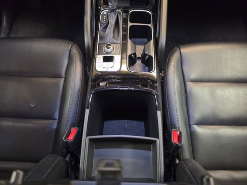 Used 2025 Kia Telluride S AWD/4WD image 12