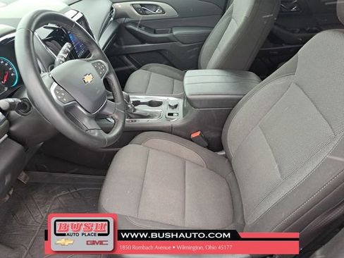 Used 2023 Chevrolet Traverse LT image 16