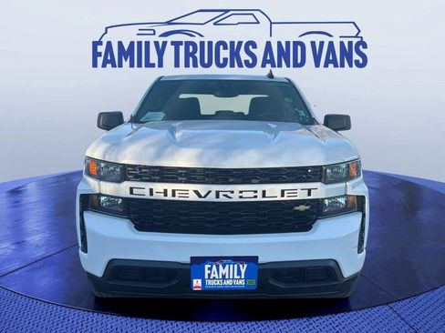 Used 2022 Chevrolet Silverado 1500 Custom w/ Safety Confidence Package image 2