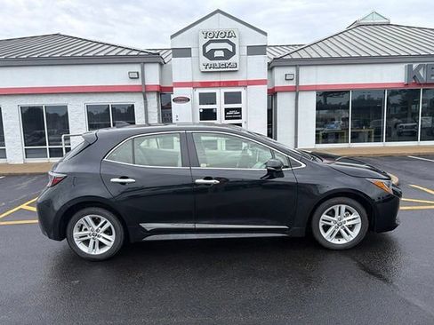 Used 2019 Toyota Corolla SE w/ SE Option Package FWD image 7