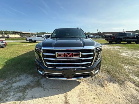 Used 2025 GMC Yukon XL Elevation AWD/4WD image 8