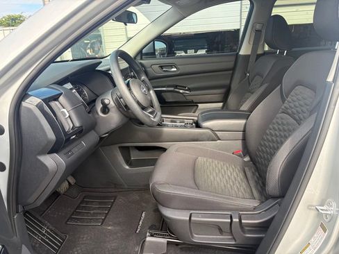 Used 2022 Nissan Pathfinder S AWD/4WD image 25
