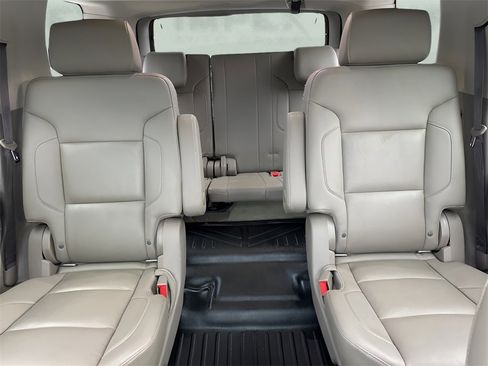 Used 2017 Chevrolet Tahoe LT w/ LT Signature Package image 13