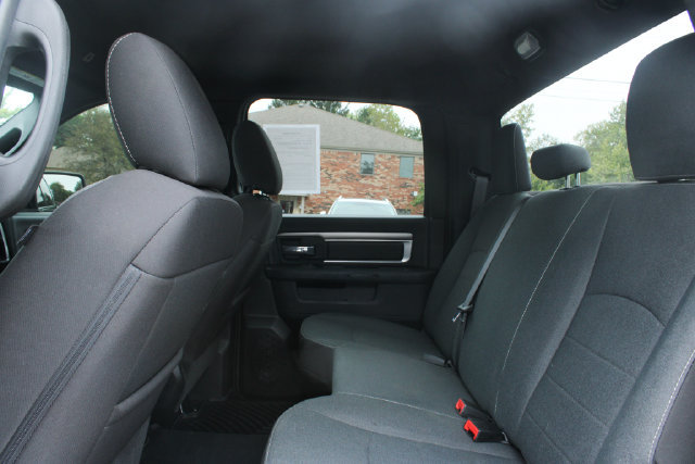 Used 2024 RAM 1500 Warlock AWD/4WD image 26