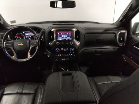 Used 2019 Chevrolet Silverado 1500 High Country image 38