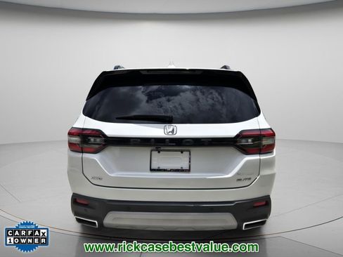 Used 2023 Honda Pilot Elite image 6