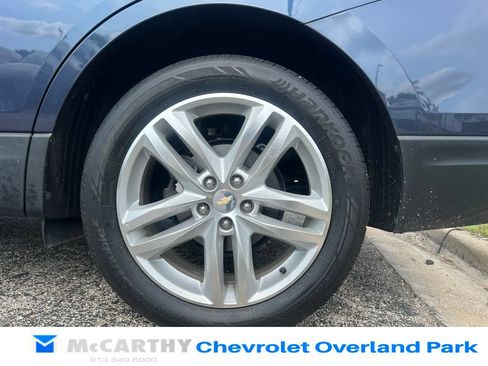 Used 2019 Chevrolet Equinox Premier AWD/4WD image 9