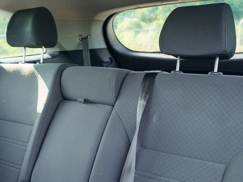 Used 2020 Kia Sorento S FWD image 21