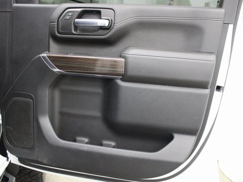 Used 2021 Chevrolet Silverado 2500 LT w/ Fleet Comfort Package image 25