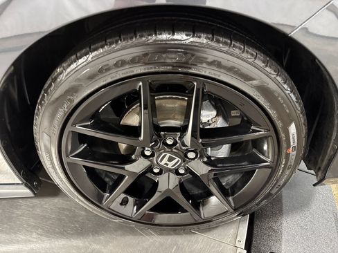 Used 2025 Honda Civic Sport image 14