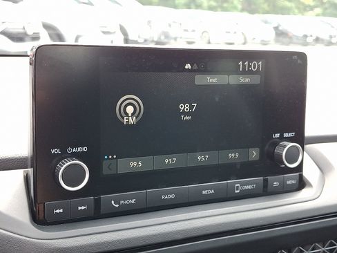 Used 2024 Honda Accord EX image 17