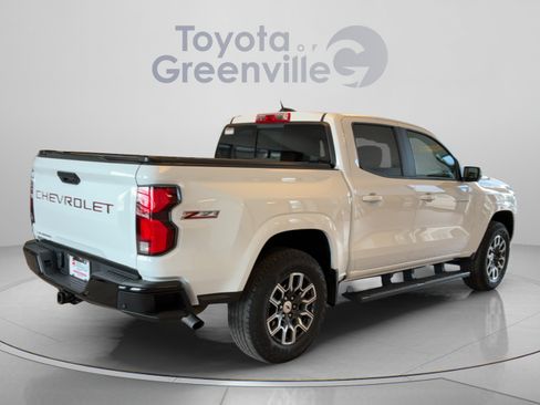 Used 2024 Chevrolet Colorado Z71 w/ Z71 Convenience Package 2 AWD/4WD image 6