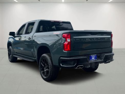 Used 2025 Chevrolet Silverado 1500 LT Trail Boss w/ LPO, Dark Essentials Package image 4