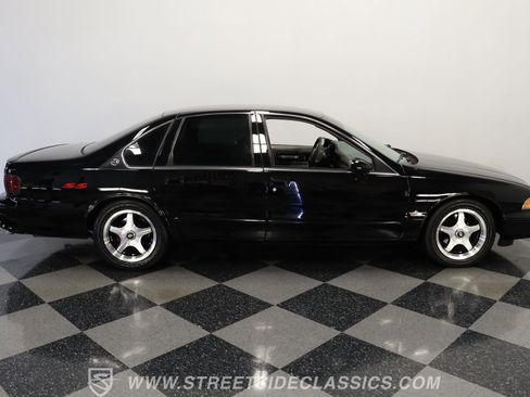 Used 1994 Chevrolet Impala SS RWD image 13