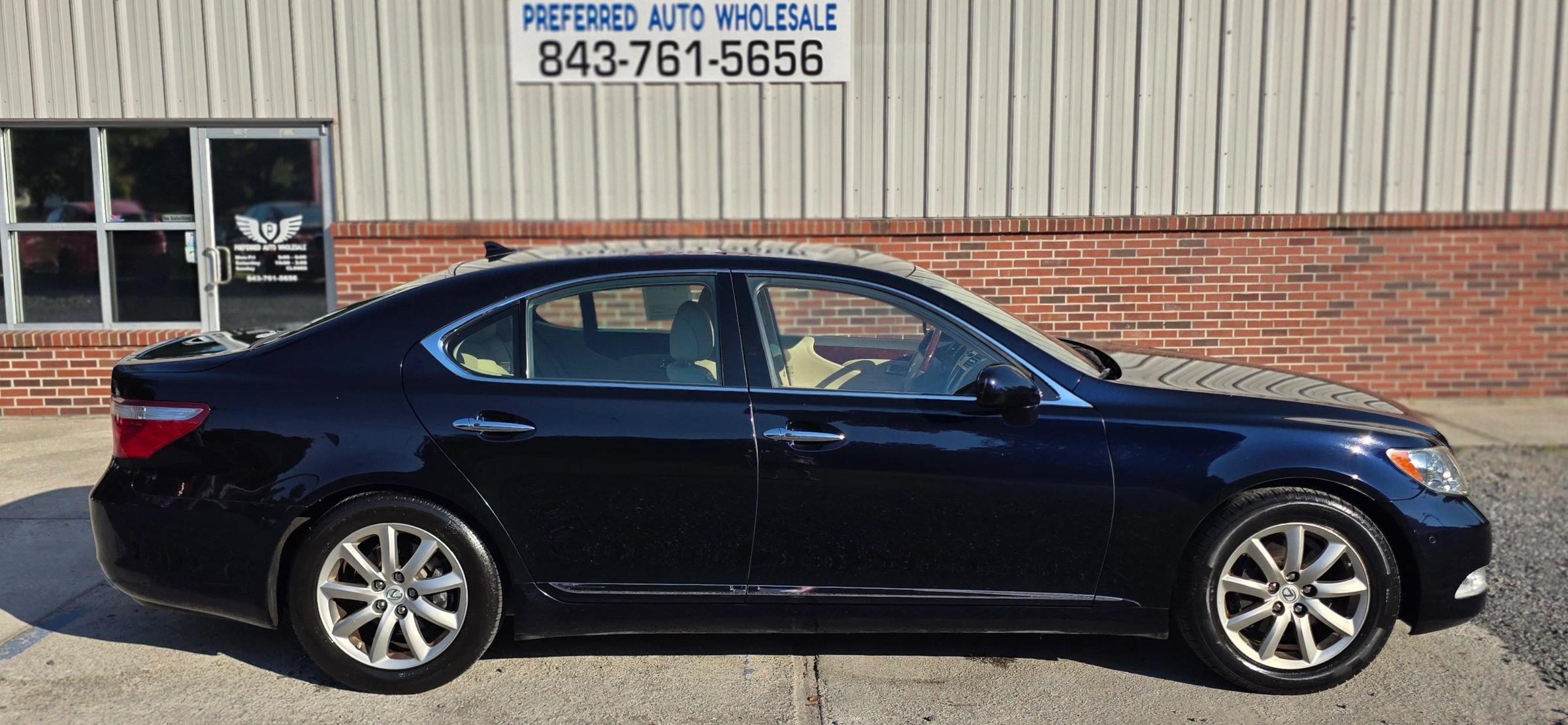 Used 2008 Lexus LS 460 w/ Comfort Pkg RWD image 4