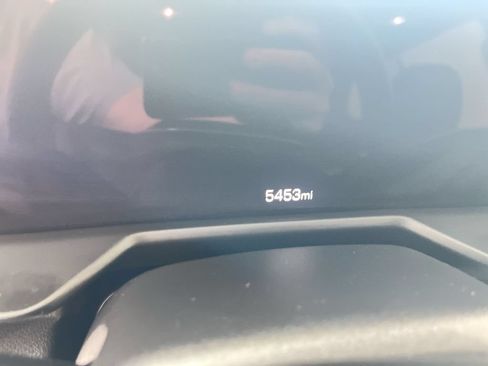 Used 2025 GMC Acadia AT4 w/ Luxury Package AWD/4WD image 19
