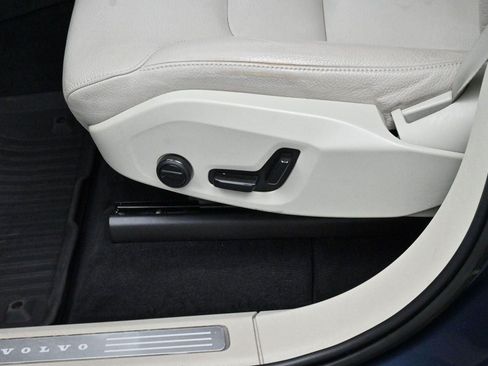 Used 2023 Volvo XC90 B6 Plus w/ Protection Package Premier AWD/4WD image 15