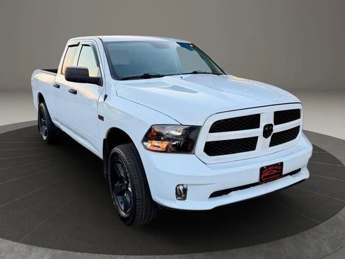 Used 2019 RAM 1500 Express w/ Express Value Package image 3