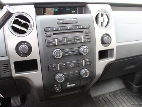 Used 2011 Ford F150 XLT w/ XLT Chrome Pkg image 6