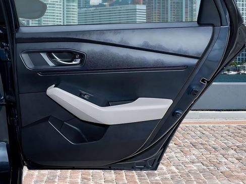 Certified 2025 Honda Accord SE image 13