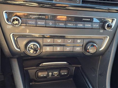 Used 2020 Kia Optima LX image 18