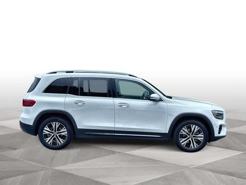 Used 2025 Mercedes-Benz GLB 250 image 9